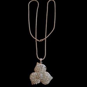 Flower Pendant Fashion Jewelry Necklace